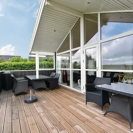 Casa vacanze Three-bedroom In
