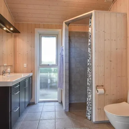 Three-bedroom In Fåborg