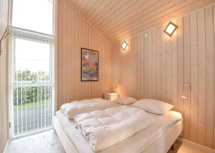 Three-Bedroom Holiday Home In Faaborg Holiday home *